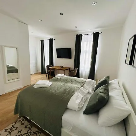 Apartment V Ulicke